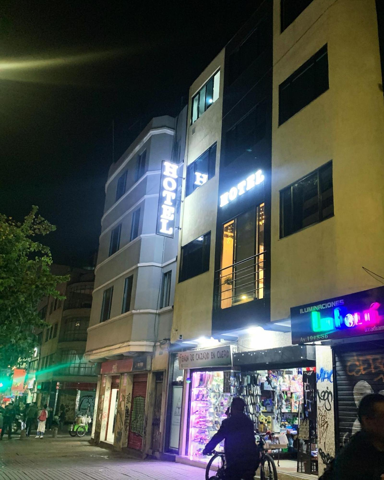 Hotel Urban Center Bogota Exterior photo
